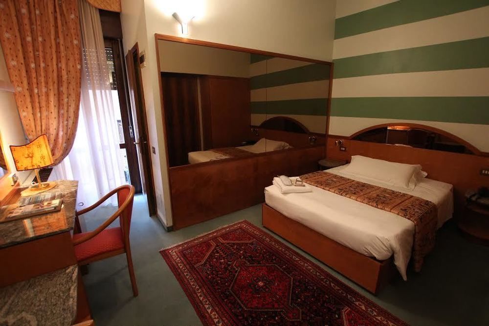 Hotel Carrobbio Milano Dış mekan fotoğraf